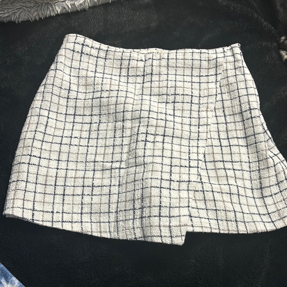 ABERCROMBIE-
Plaid Mini Skort